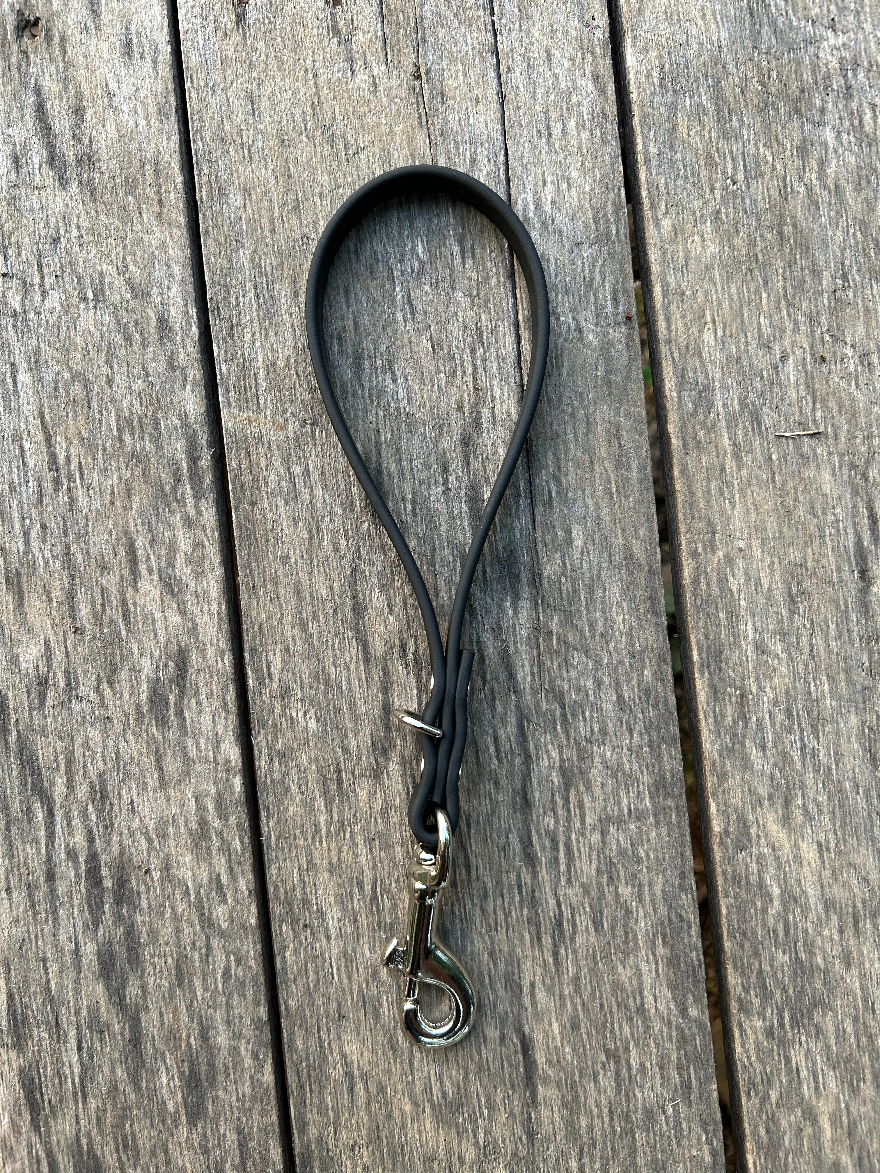 Heavy-duty Biothane dog traffic lead